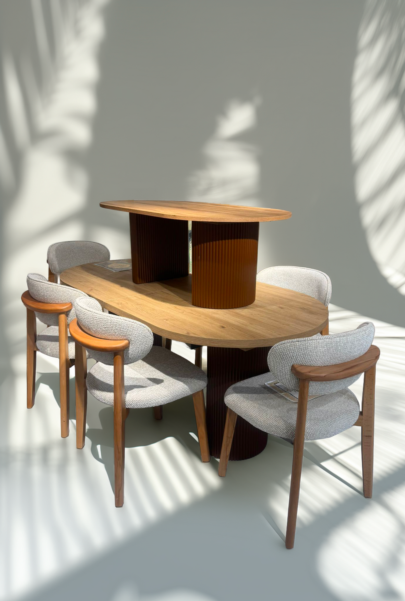 Table à manger + table basse + 6 chaises assorties IdéalSommeil