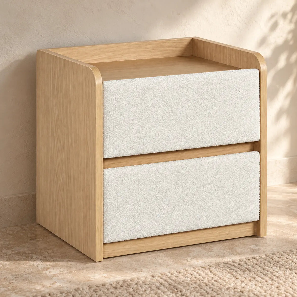 Table de chevet TORINO – mise en scène – bois clair et deux tiroirs blancs