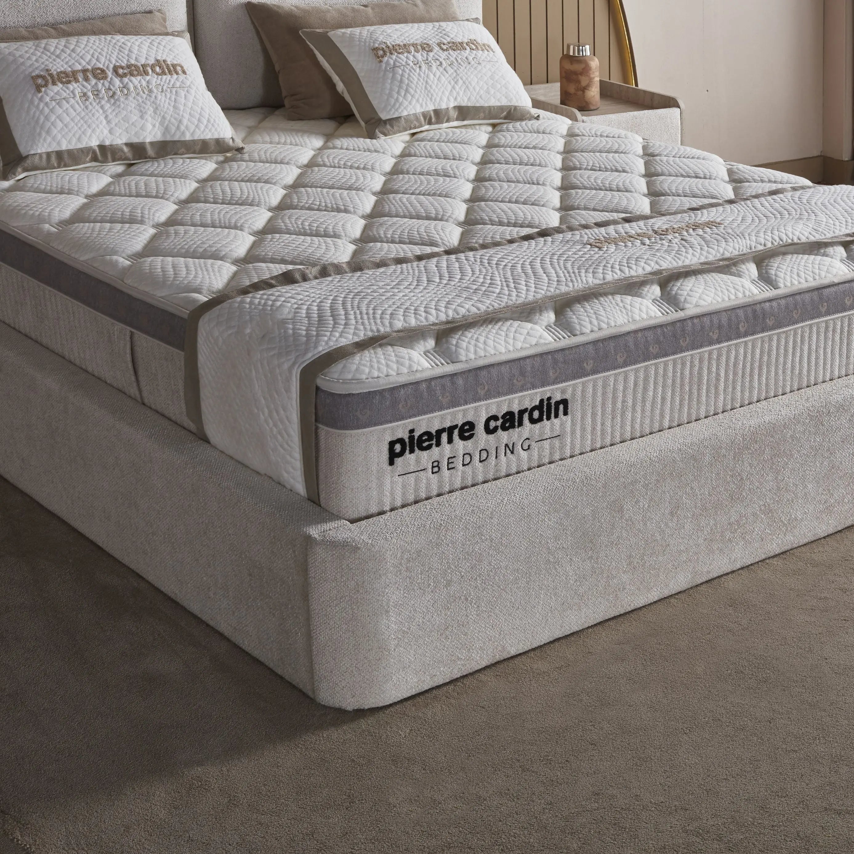 Lit Coffre MONZA Pierre Cardin